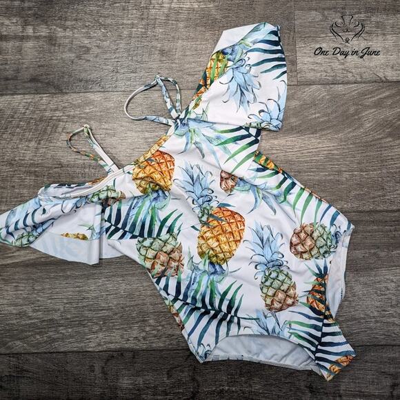 Yaffifashion Pineapple Off Shoulder One Piece Size 8-9 yrs - Picture 1 of 5